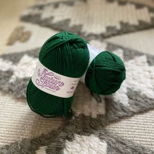 Nature Spun Wool Yarn in Irish Shamrock - lot of 2 - 490 yards